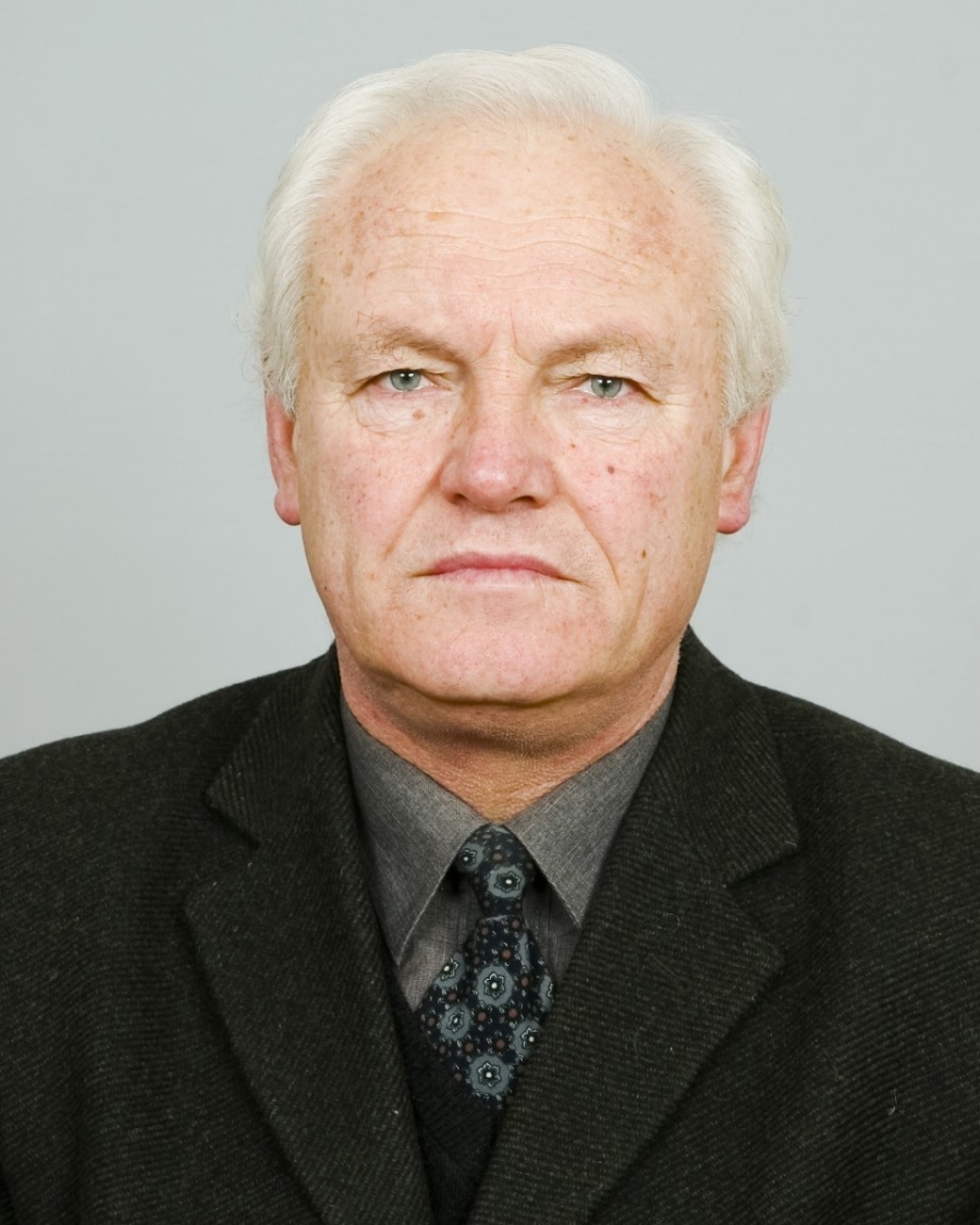 Доц. д-р Ангел Ценов на 80: Съдбовни случайности предопределяха съжителството ми с музиката